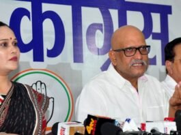 बाढ़ पीड़ित झेल रहे तबाही, नरेंद्र मोदी के जन्मदिन के नाम पर फूंका जा रहा सरकारी धन: अजय राय अजय राय