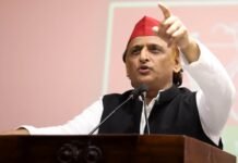 अखिलेश यादव