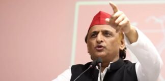 अखिलेश यादव