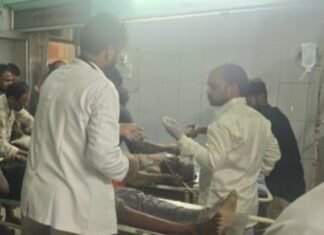 भारी बारिश से रहीमाबाद में गिरा मकान, भाई-बहन सहित पिता घायल भारी बारिश