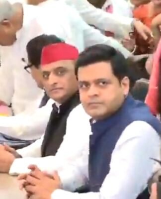 राज्यसभा चुनाव के लिए सपा से रामगोपाल यादव व धनराज नाथवानी ने भरा नामांकन राज्यसभा चुनाव