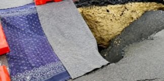 36 हजार करोड़ का गंगा एक्सप्रेसवे धंसा, सात फीट गहरा गड्ढा, छिपाने के लिए चादर-शॉल से ढंका गंगा एक्सप्रेसवे