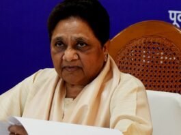 अब आकाश आनंद के हालचाल पूछने पर भड़कीं मायावती, कहा निकाले गए लोग फैला रहे मेरी बीमारी का भ्रम मायावती आकाश