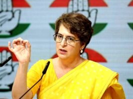 गैंगरेप कर किशोरी की निर्मम हत्या पर भड़कीं प्रियंका, कहा महिला विकास की होती है खोखली बातें प्रियंका गांधी