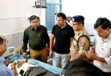 सहारनपुर के देवबंद में ज्योत पदयात्रियों को कैंटर ने रौंदा, चार श्रद्धालुओं की मौत, 15 घायल कैंटर ने रौंदा