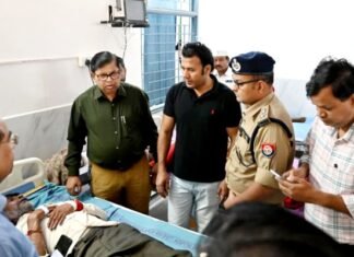 यूपी में माता के दर्शन कर लौट रहे ज्योत पदयात्रियों को कैंटर ने रौंदा, चार श्रद्धालुओं की दर्दनाक मौत, 15 घायल कैंटर ने रौंदा