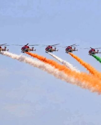 वाराणसी के आसमान में विंग्स ओवर गंगा शो में राफेल -तेजस ने दिखाए करतब गंगा एयर शो