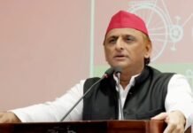 अखिलेश यादव