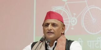 अखिलेश यादव
