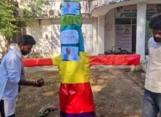 NSUI ने दशहरे पर जलाया ज्ञानेश कुमार का पुतला, CEC को बताया आज का ‘रावण’ एनएसयूआइ
