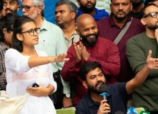 संयुक्त प्रेसवार्ता में दीपके ने कहा, देश में तिरंगा लहराना भी बना अपराध, नेहा बोरा व प्रकाश राज ने भी उठाया मोदी सरकार पर सवाल सयुंक्त प्रेसवार्ता