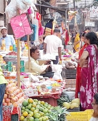 फेस्टिवल सीजन में स्ट्रीट वेंडर्स को नहीं उजाड़ सकेंगे अधिकारी, NHRC ने राज्यों को दिए निर्देश स्ट्रीट वेंडर्स