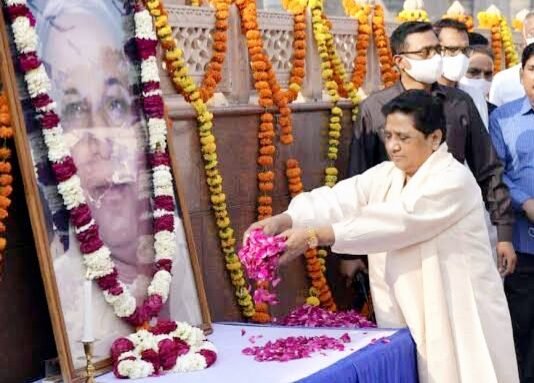 कांशीराम की पुण्यतिथि पर मायावती ने दी श्रद्धांजलि, कही ये बातें मायावती