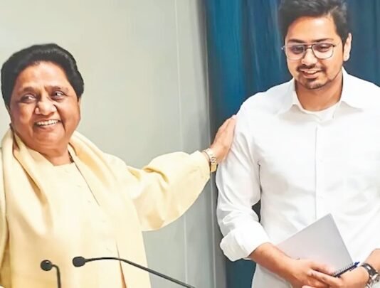 राष्ट्रीय संयोजक बनाने पर मायावती की सफाई, आकाश आनंद को अब BSP से निकालने की नहीं पडे़गी जरूरत मायावती